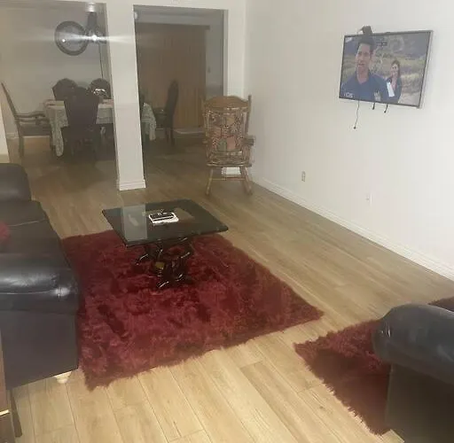 Spacious Four Bedroom With Pool Near Westgate Stadium * Glendale